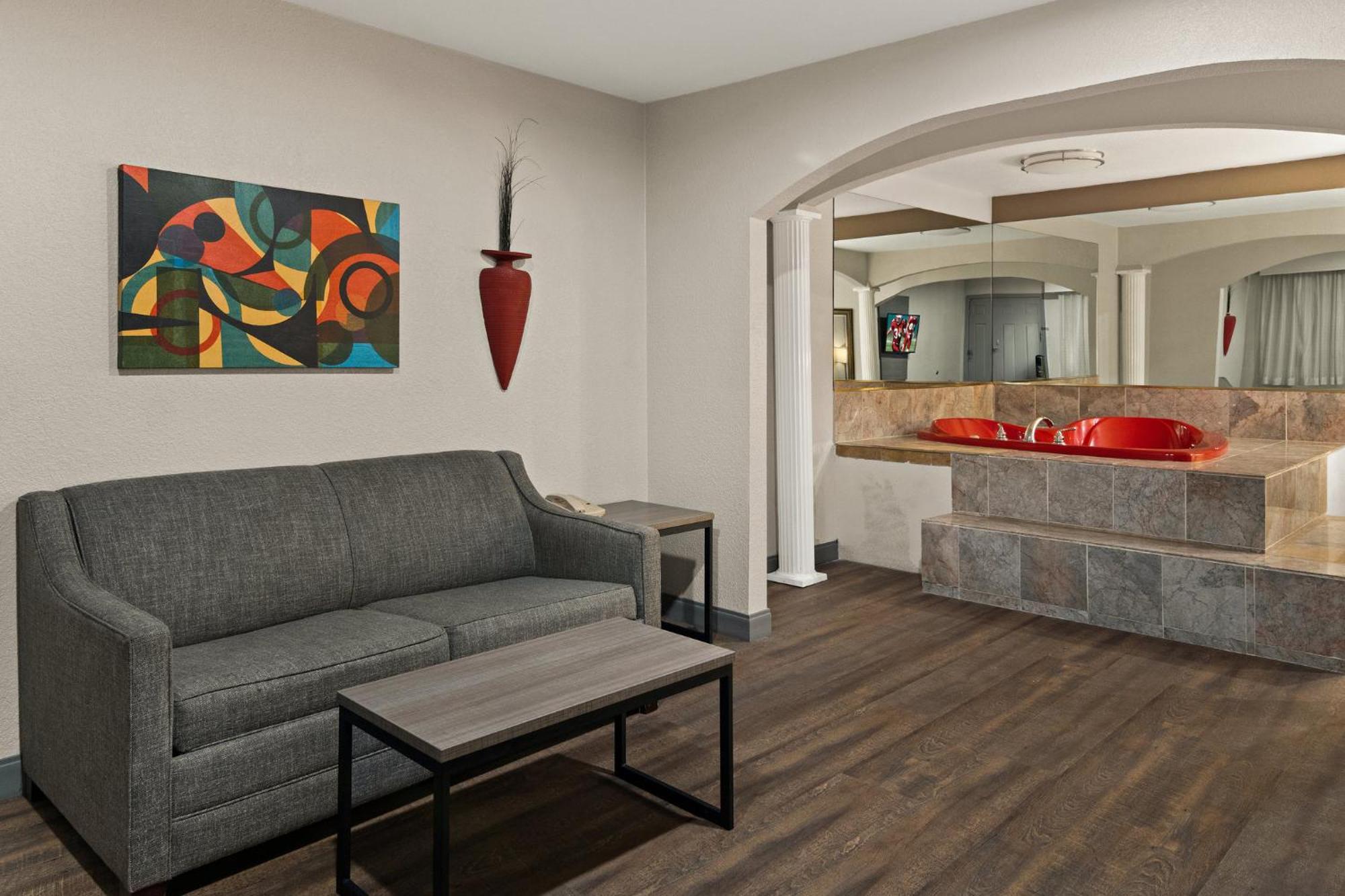Red Roof Inn & Suites Irving - Dfw Airport South Екстер'єр фото