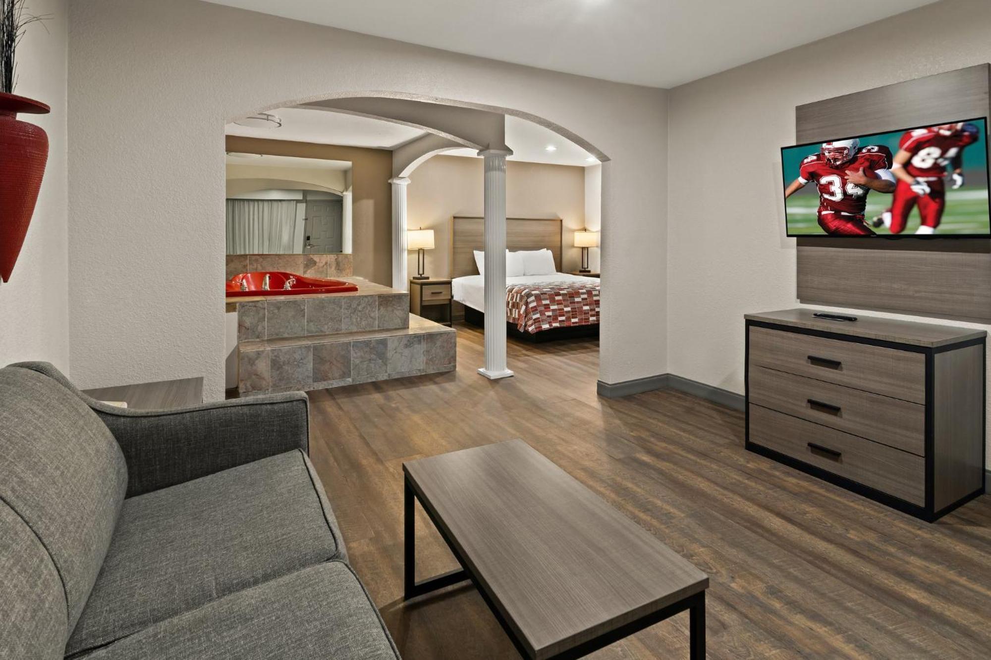 Red Roof Inn & Suites Irving - Dfw Airport South Екстер'єр фото