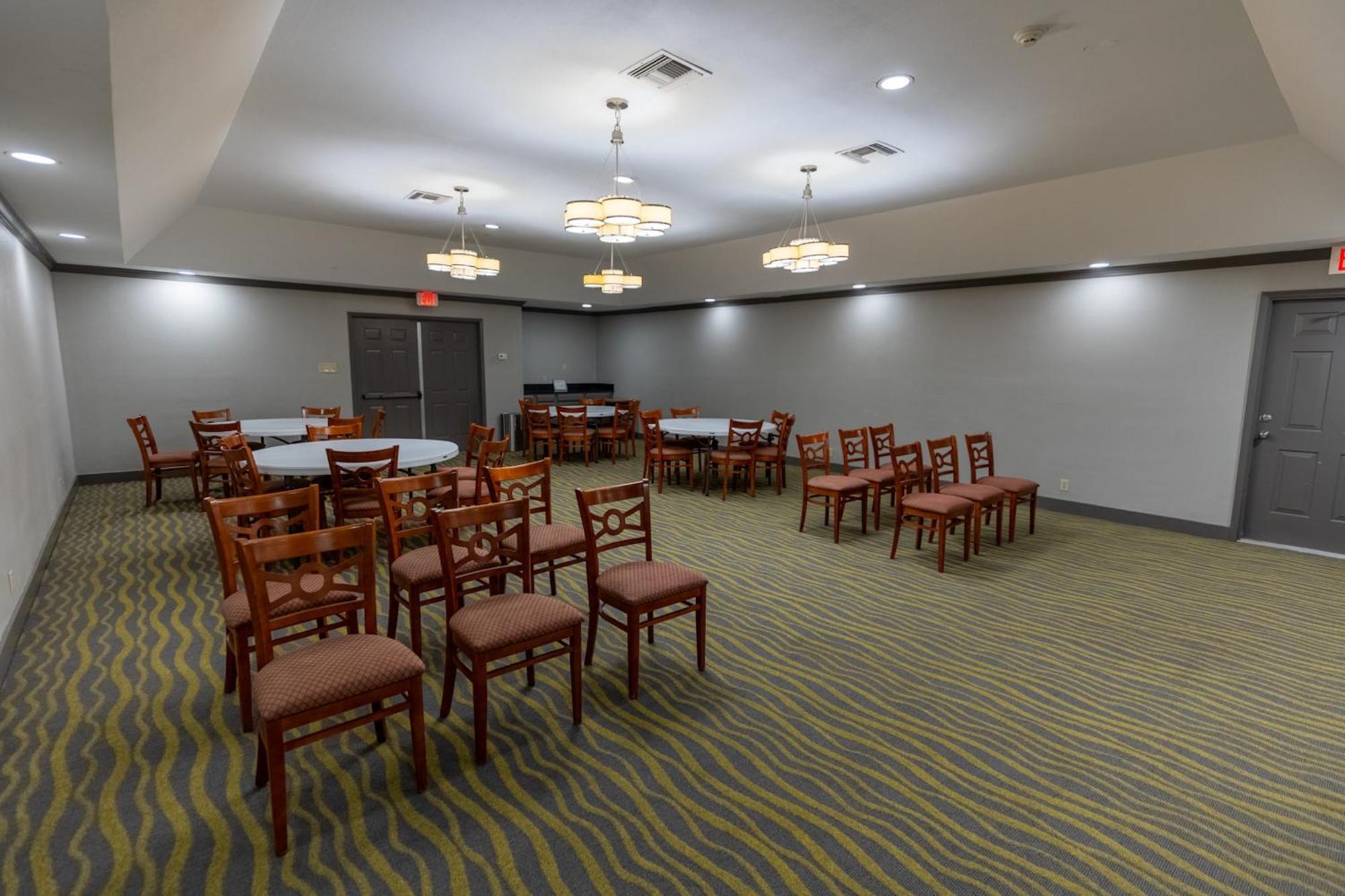 Red Roof Inn & Suites Irving - Dfw Airport South Екстер'єр фото